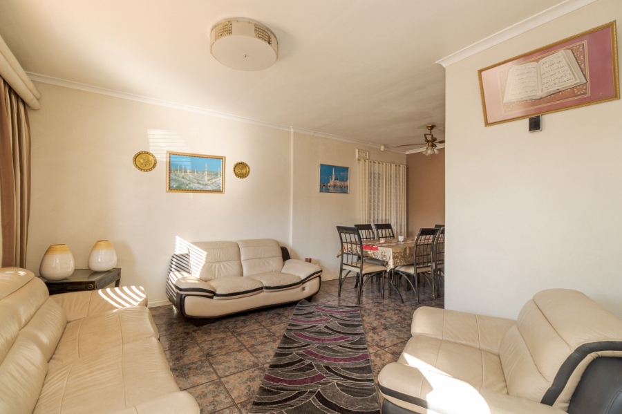 4 Bedroom Property for Sale in Belhar Western Cape